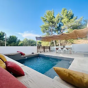 Mathaia Cassis Villa